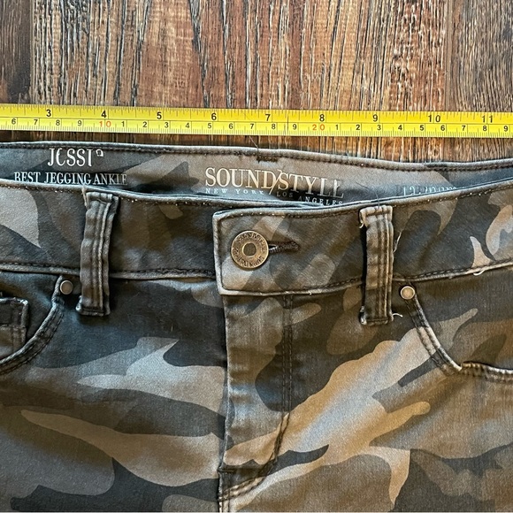 Camouflage Pants/Jeggings - Picture 5 of 7